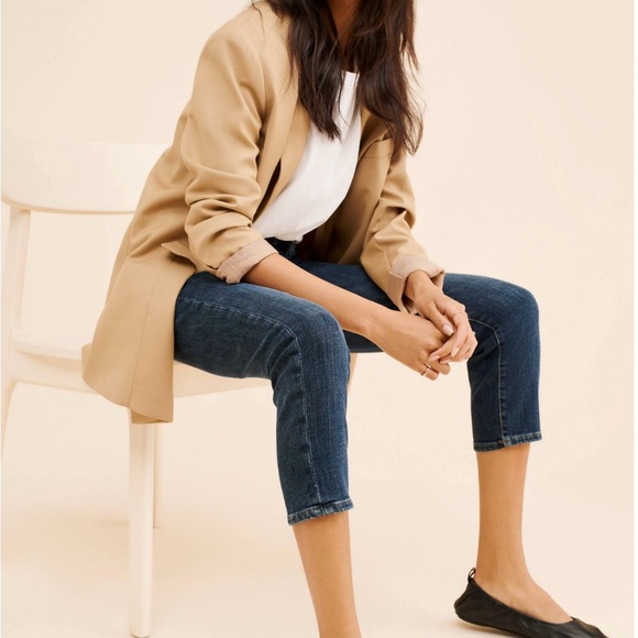 Frame Le Garçon cropped Dark Wash Jeans - Picture 2 of 5